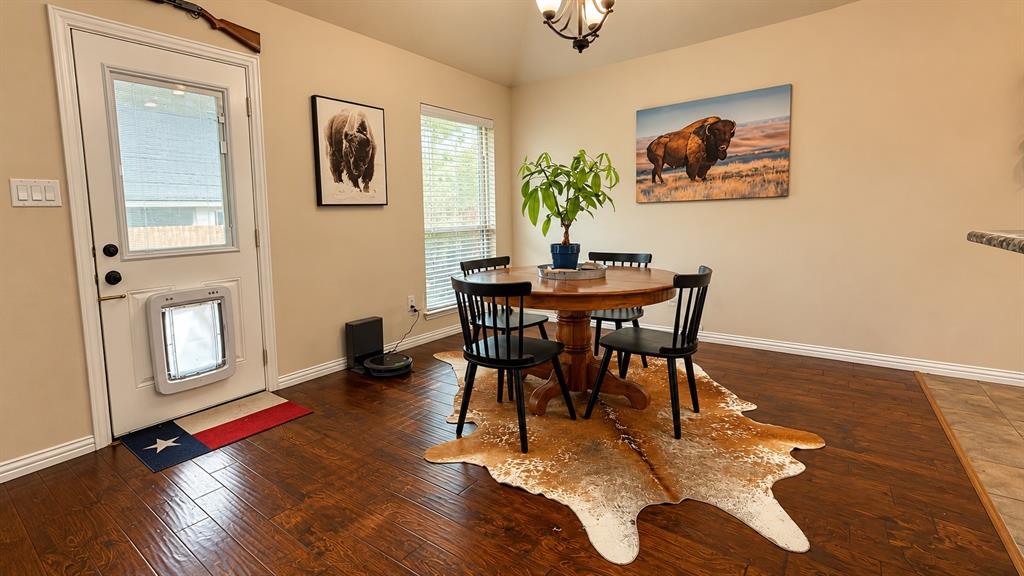 Photo of 1814 Bersand Avenue, Gainesville, TX 76240 (MLS # 21420289)
