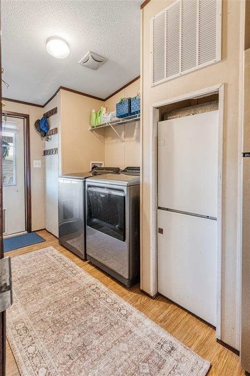 Springtown, Texas 76082, United States, 4 Bedrooms Bedrooms, ,2 BathroomsBathrooms,Residential,Pending,23272