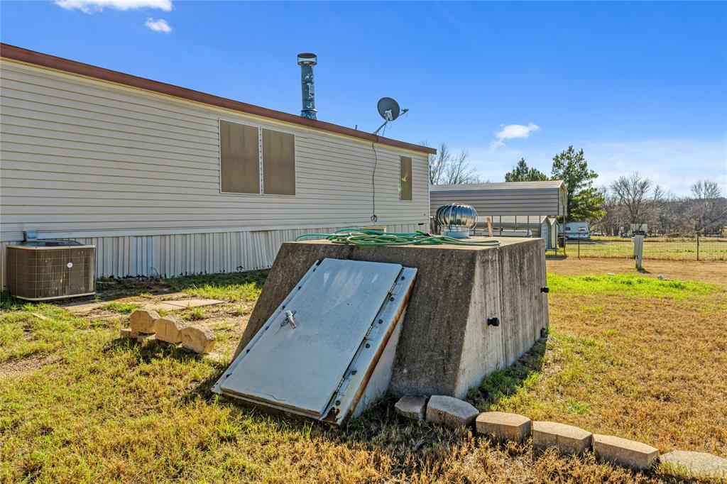 Springtown, Texas 76082, United States, 4 Bedrooms Bedrooms, ,2 BathroomsBathrooms,Residential,Pending,23272