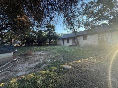 Tiny photo for 4405 Malden Lane, Dallas, TX 75216 (MLS # 21099661)