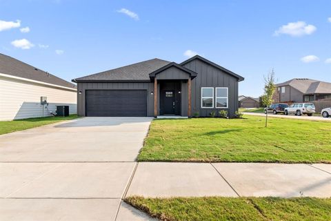 5030 Pinson Street Fort Worth TX 76105