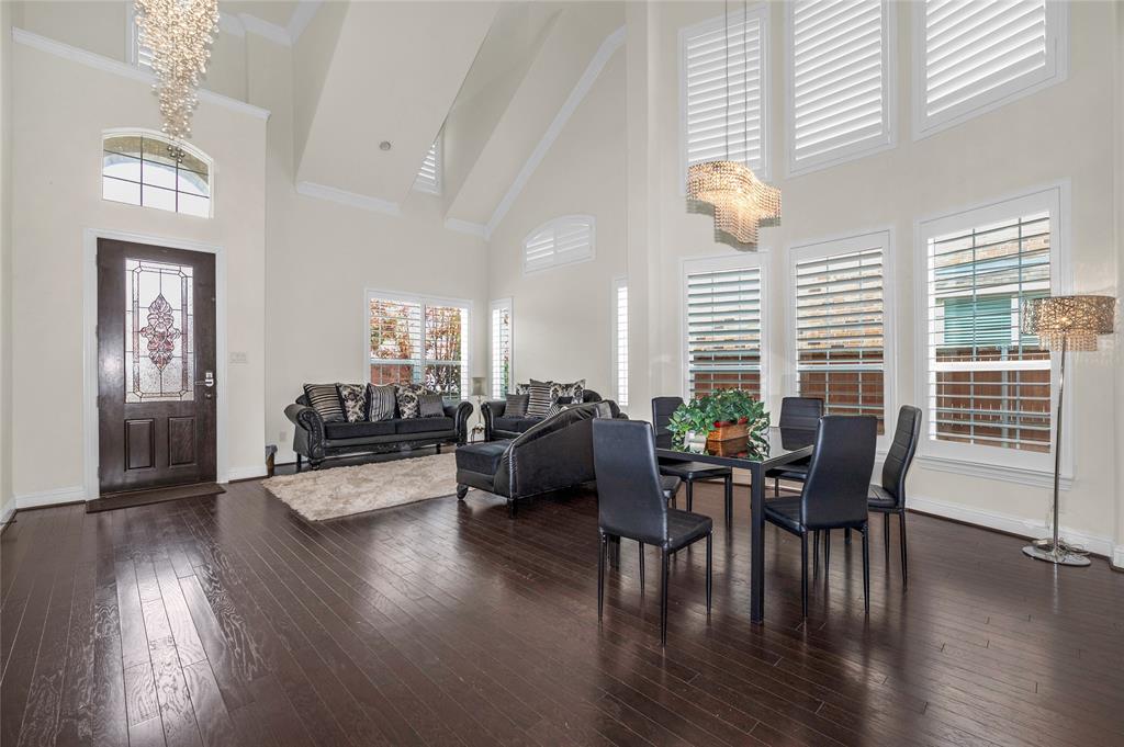5045 Mulholland Drive