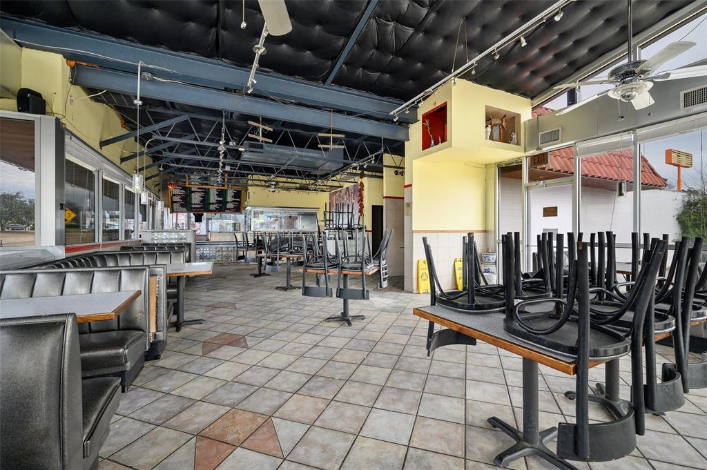 Pecan Oaks Shopping Center - Commercial Sale