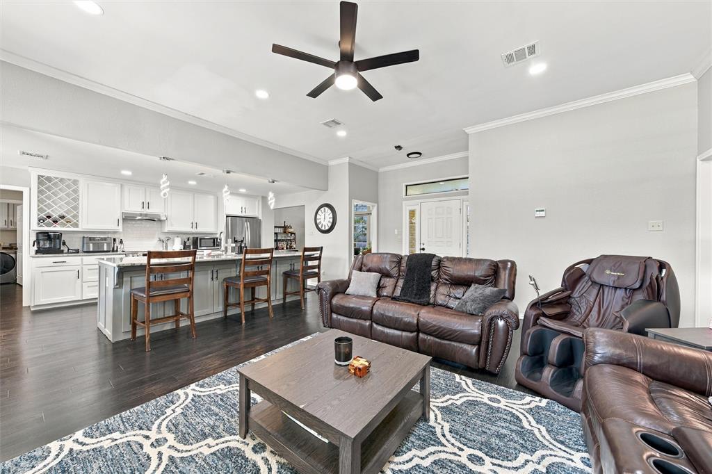 600 Harvest Lane