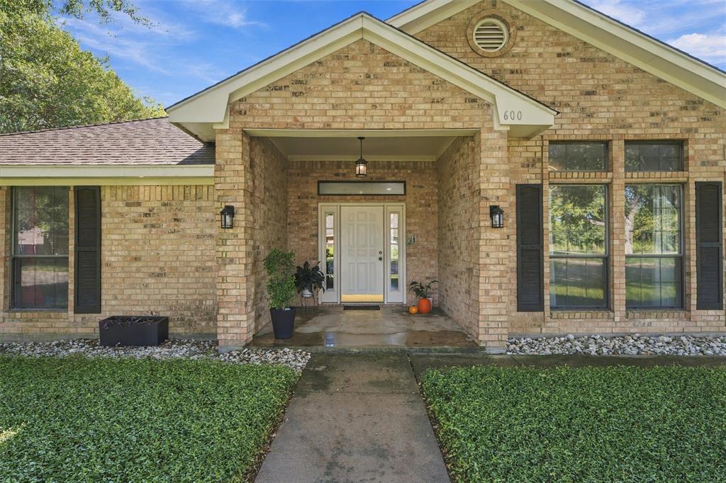 600 Harvest Lane