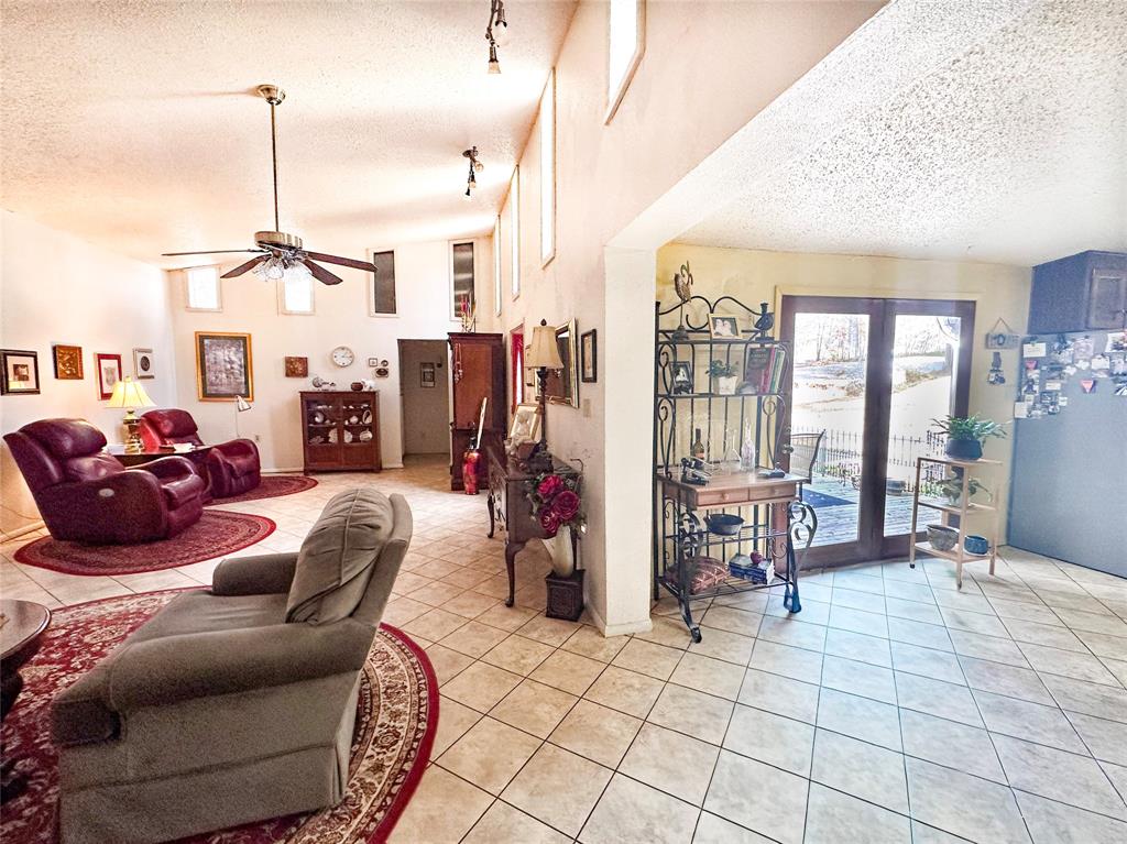 BRIERWOOD BAY - Residential