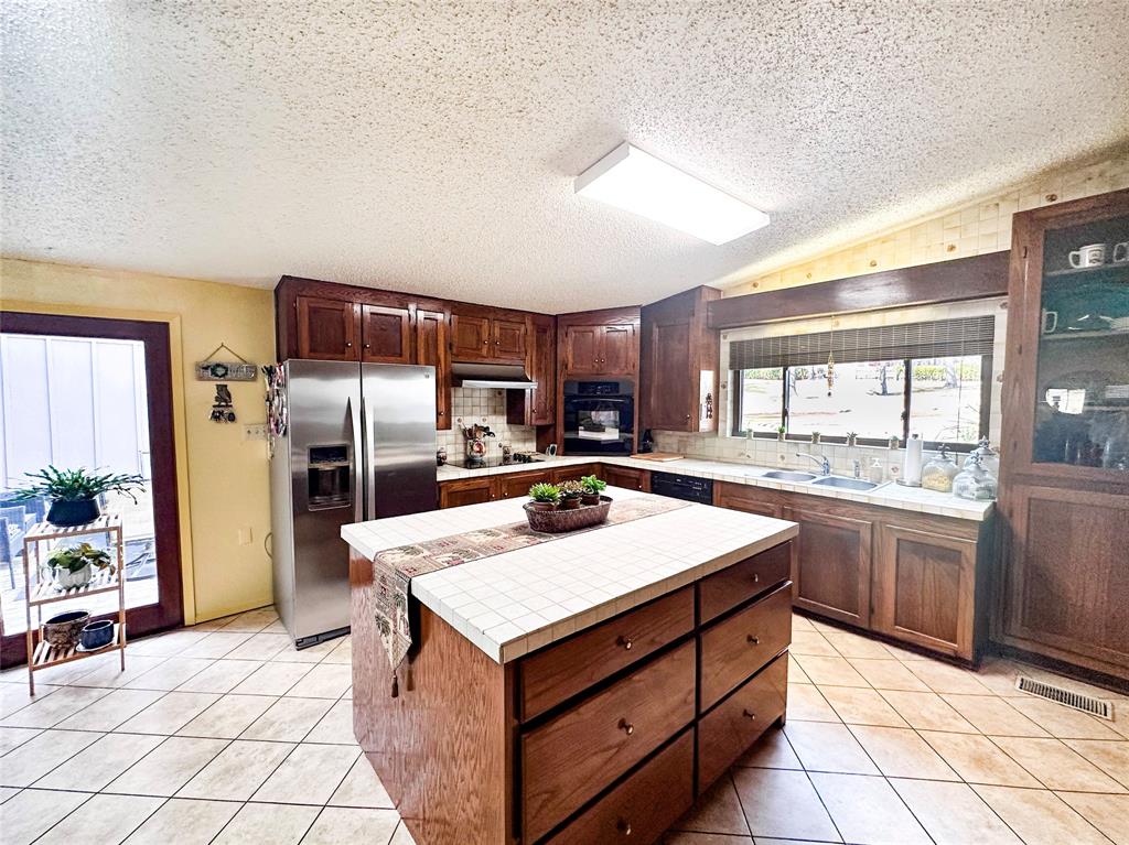 BRIERWOOD BAY - Residential