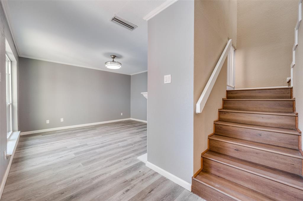3915 Buena Vista Street D