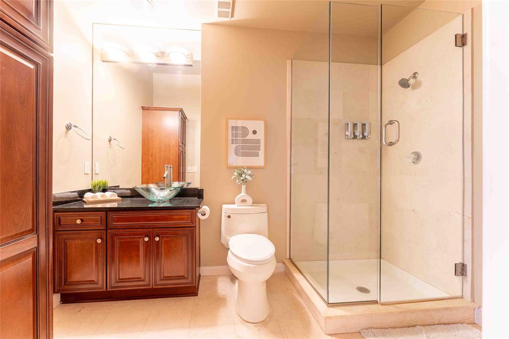 Renaissance On Turtle Creek Condo - Residential