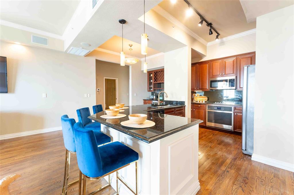 Renaissance On Turtle Creek Condo - Residential