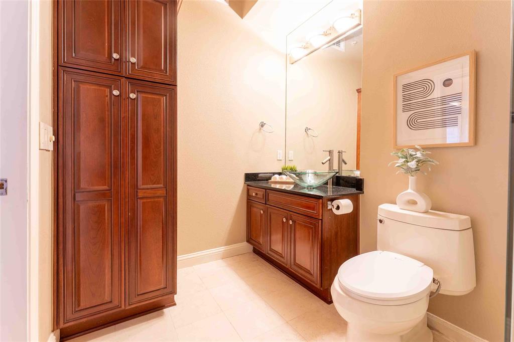 Renaissance On Turtle Creek Condo - Residential