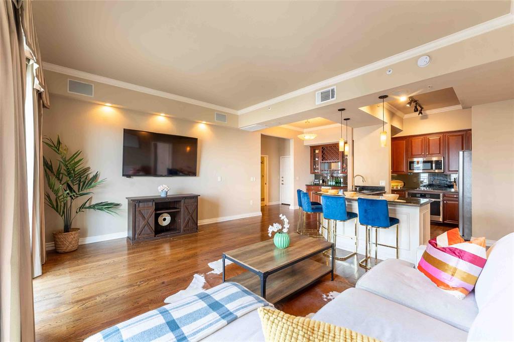 Renaissance On Turtle Creek Condo - Residential