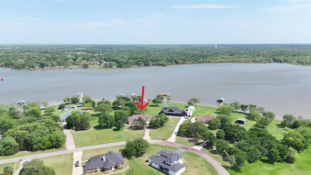 2858 Waters Edge