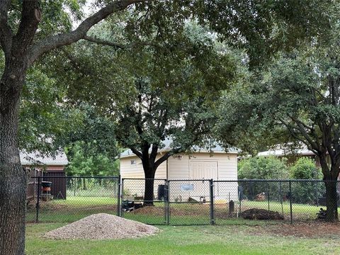 A home in Oak Point