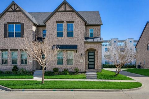 Photo of 12966 Wymeth Drive, Farmers Branch, TX 75234 (MLS # 21167980)