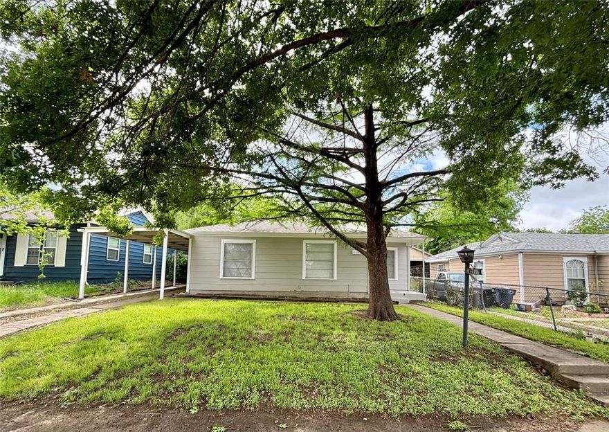 ROOF REPLACED APRIL 2024. Great starter home near Hospital District and 1.6 miles from TCU! Come see this 3 bed 1 bath recently remodeled. Updates include interior and exterior paint, laminate flooring, white cabinets, granite countertops, bathrooms and showers. A spacious backyard awaiting for family gatherings and fun! This house can also be used as a rental.