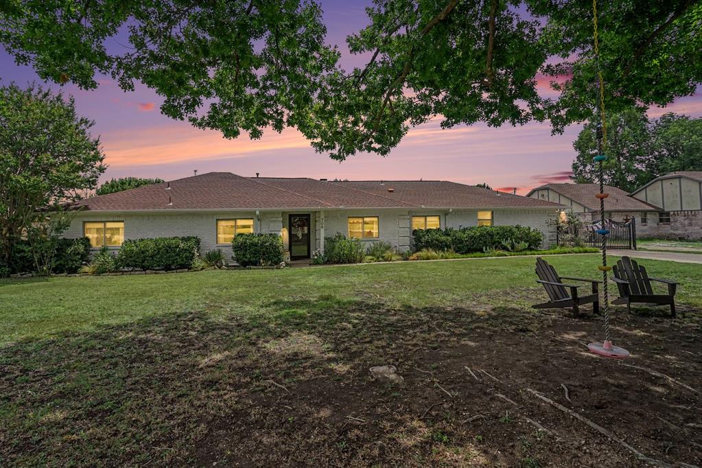 708 Summer Place