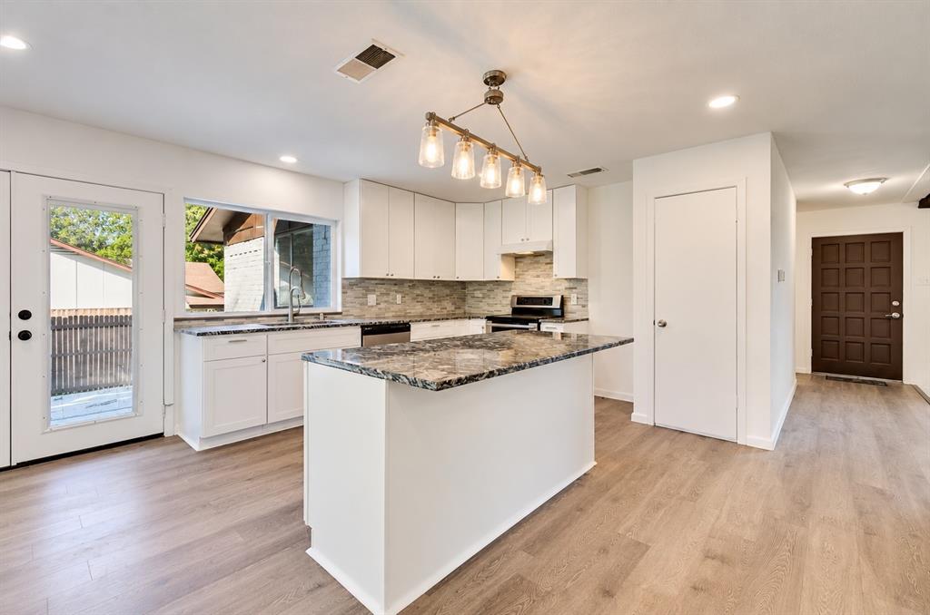 3508 Wildwood Circle