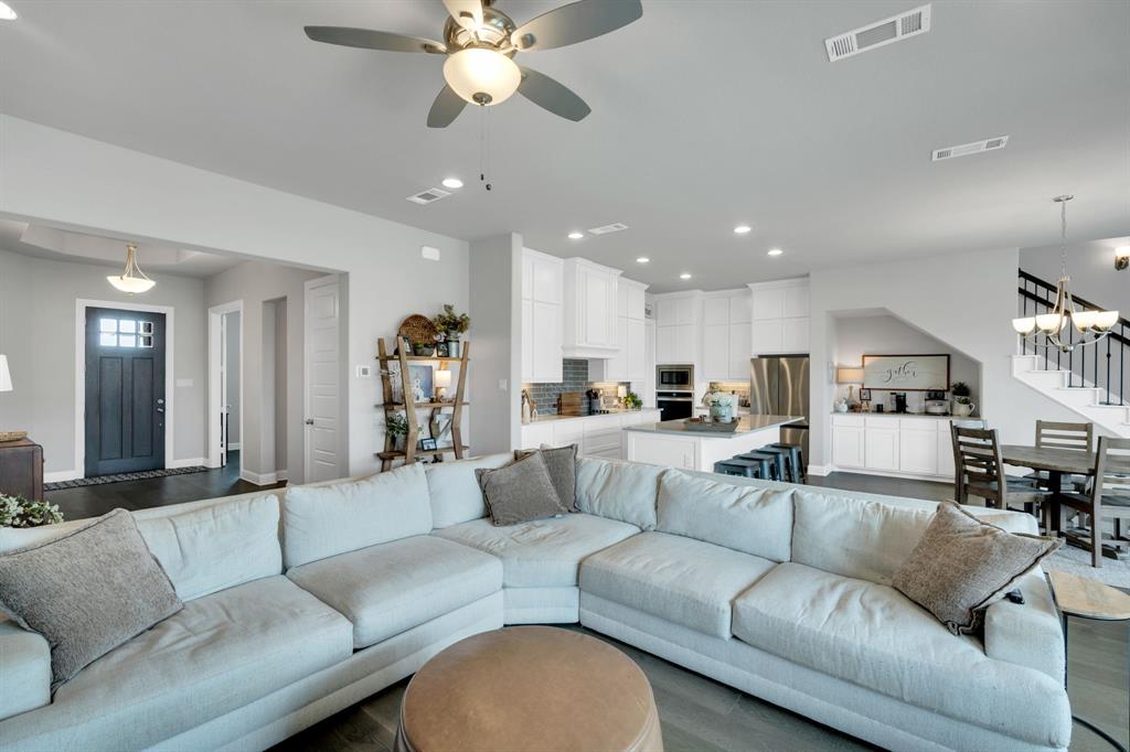 624 Sirius Lane