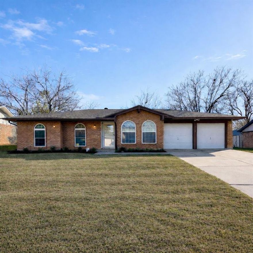 Rare opportunity to acquire a well-established home ideally located within walking distance to schools and shopping. Recent updates include removing popcorn ceilings, remodeling the primary bathroom, updated laminate flooring,  a new AC system, and new roof. The expansive backyard offers exceptional potential for future improvements, including additions, detached structures, or enhanced outdoor living spaces.

The homeowner is in the process of moving out.  More photos coming soon