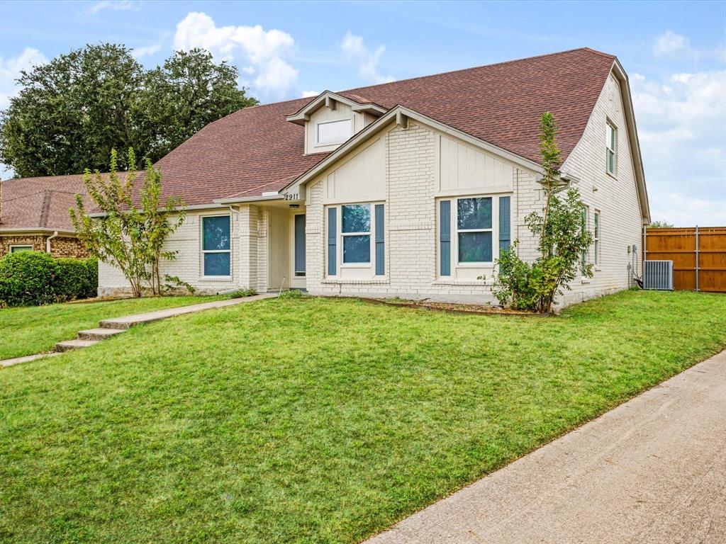 2911 Creekside Court