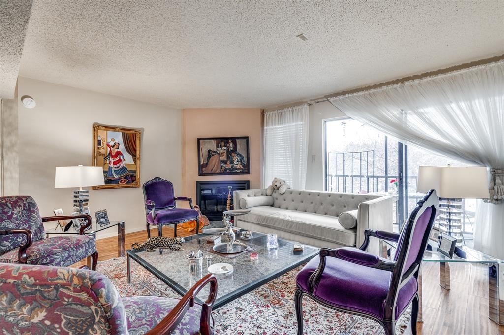 Cambridge Condo Ph 03 - Residential