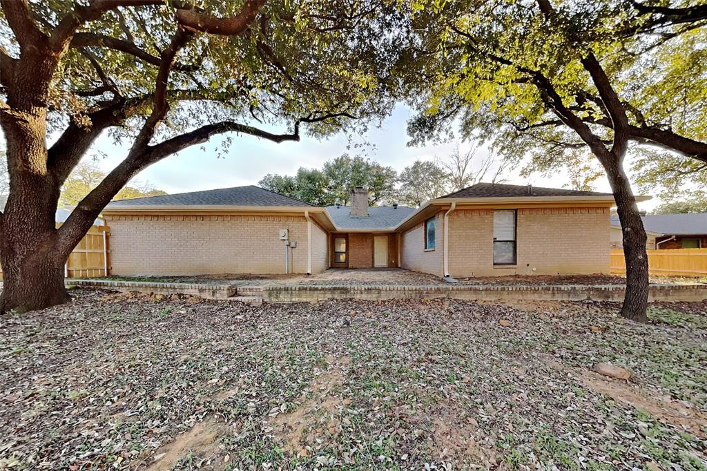 Lake Hill Estates Add - Residential Lease