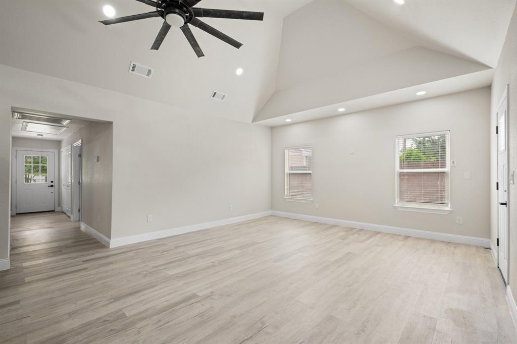 776 Barber Avenue