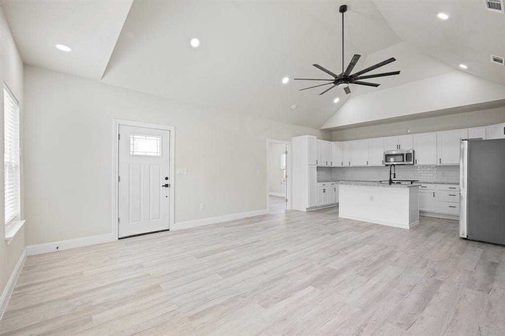 776 Barber Avenue