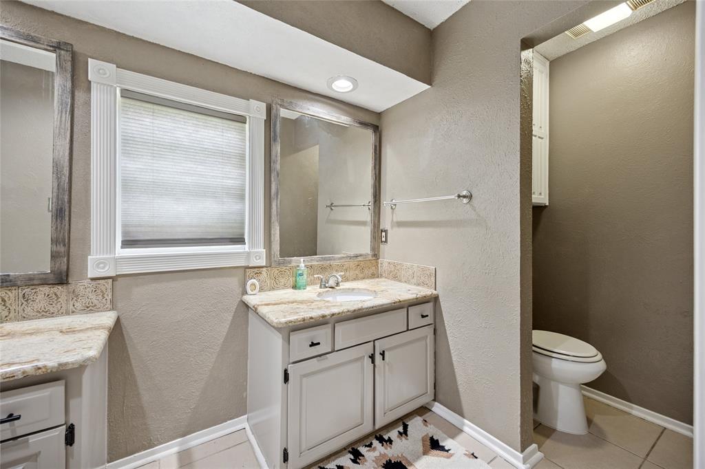 Benbrook, Texas 76126, United States, 3 Bedrooms Bedrooms, ,2 BathroomsBathrooms,Residential,Active,162827