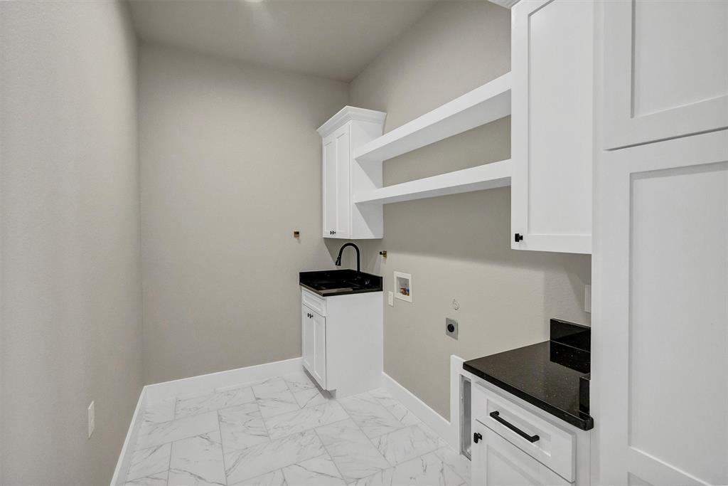 Bella Flora Ph 9 - Residential