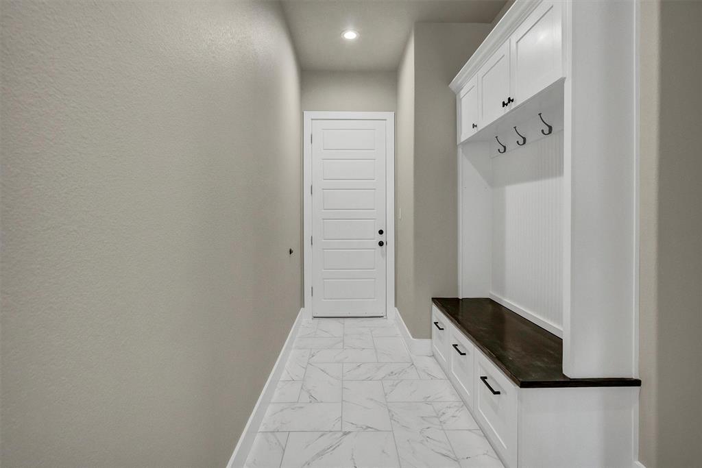 Bella Flora Ph 9 - Residential