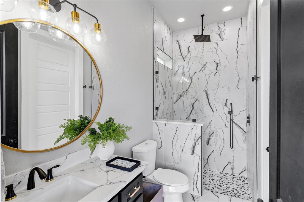 Bella Flora Ph 9 - Residential