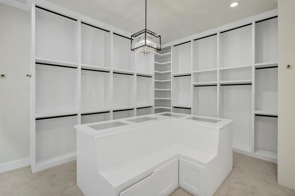 Bella Flora Ph 9 - Residential