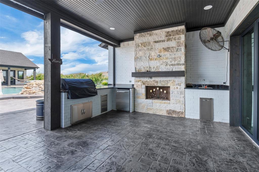 Bella Flora Ph 9 - Residential