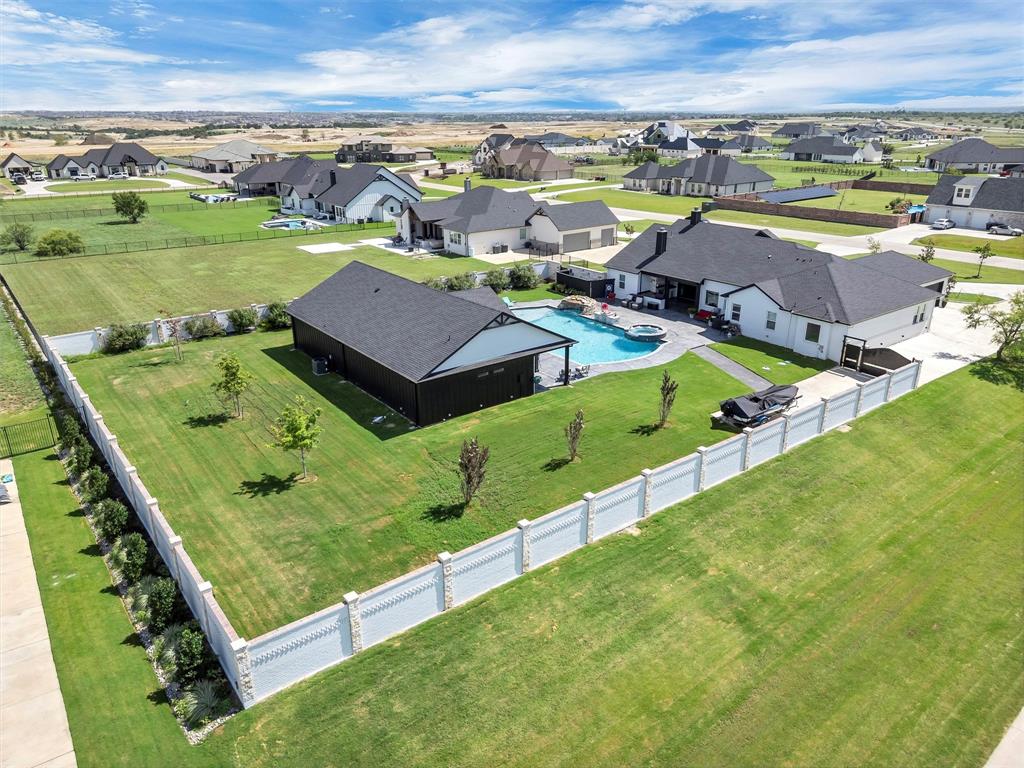 Bella Flora Ph 9 - Residential