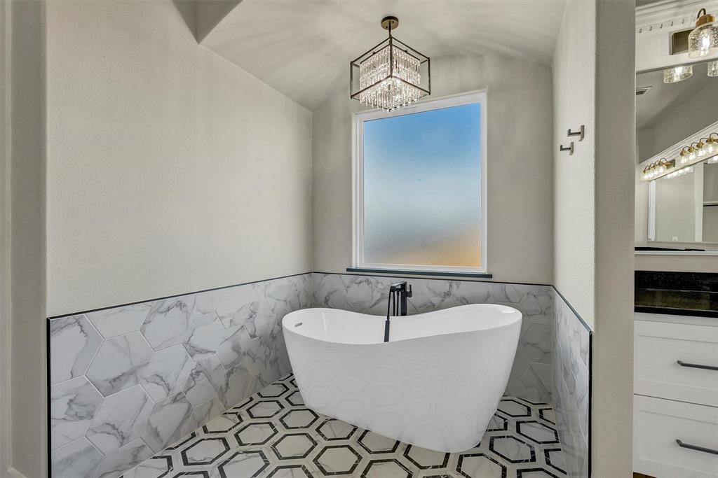 Bella Flora Ph 9 - Residential