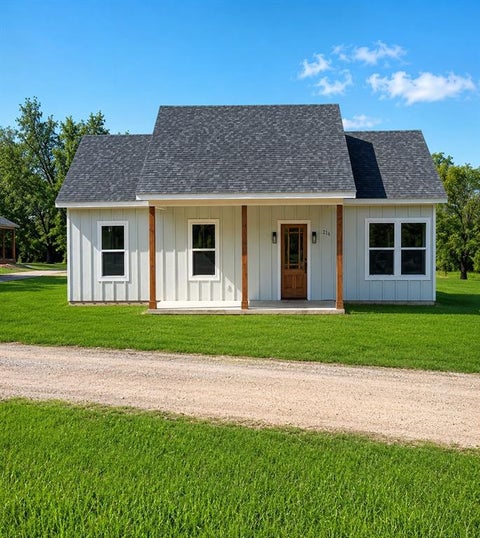 Photo of 216 W Cardinal, Ector, TX 75439 (MLS # 21327437)