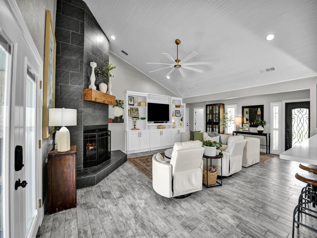 Laguna Tres Estate - Residential