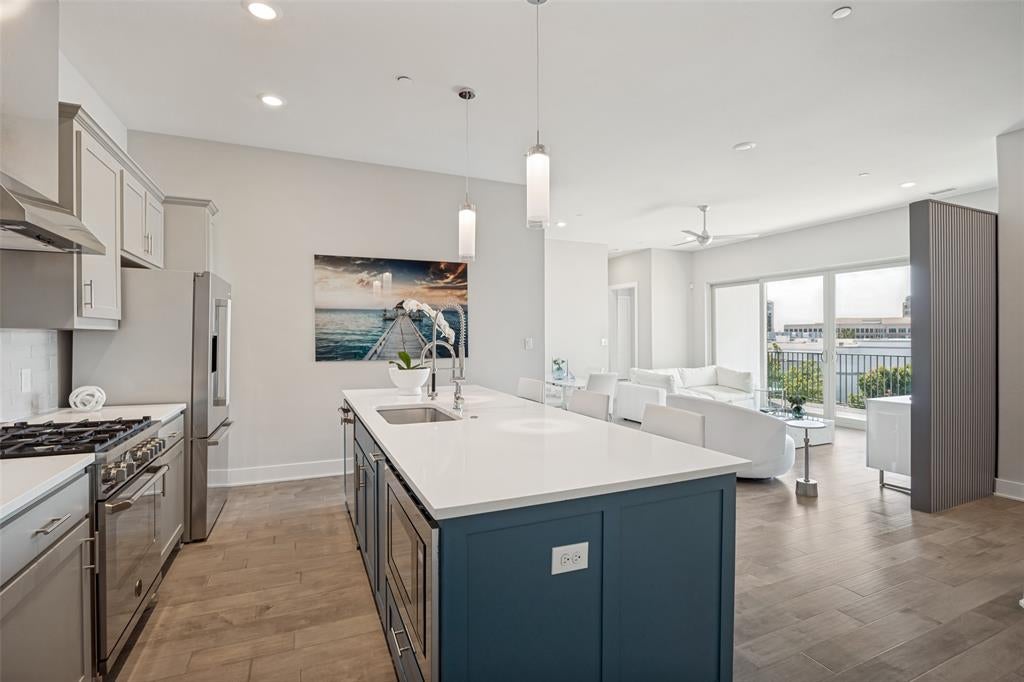 15875 Spectrum Drive 4105