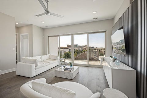 Photo of 15875 Spectrum Drive #4105, Addison, TX 75001 (MLS # 21380520)