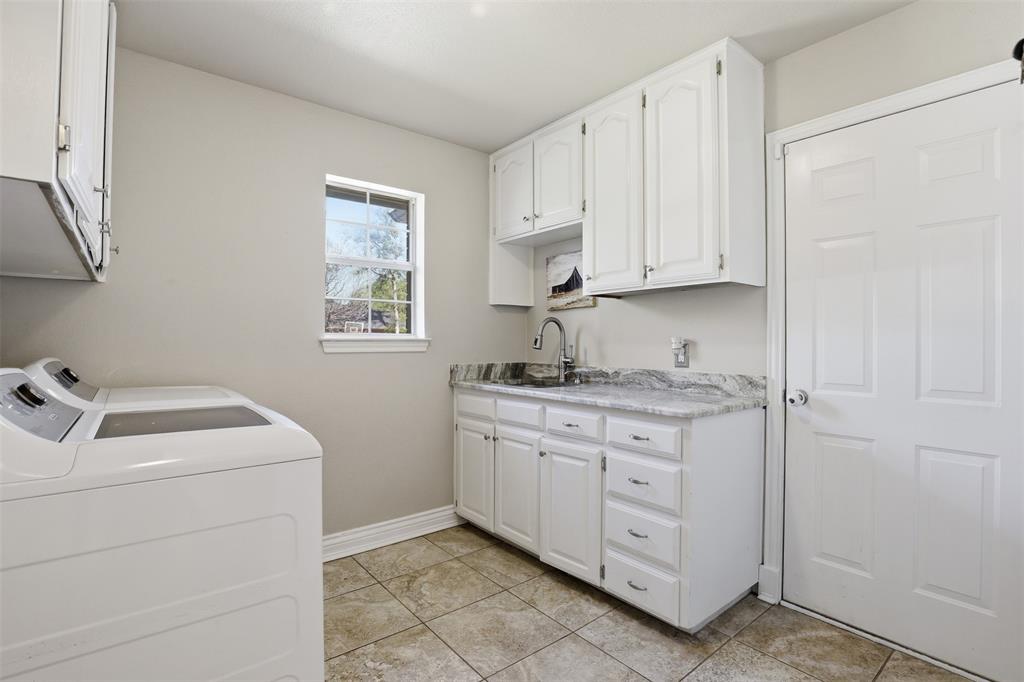 Oak Manor - Residential