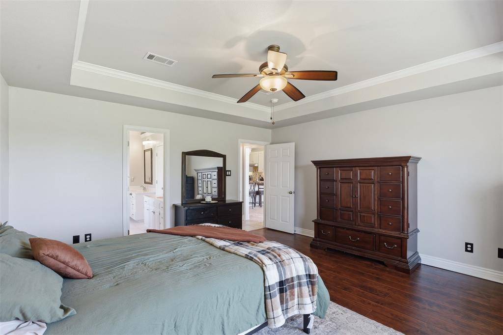 Oak Manor - Residential