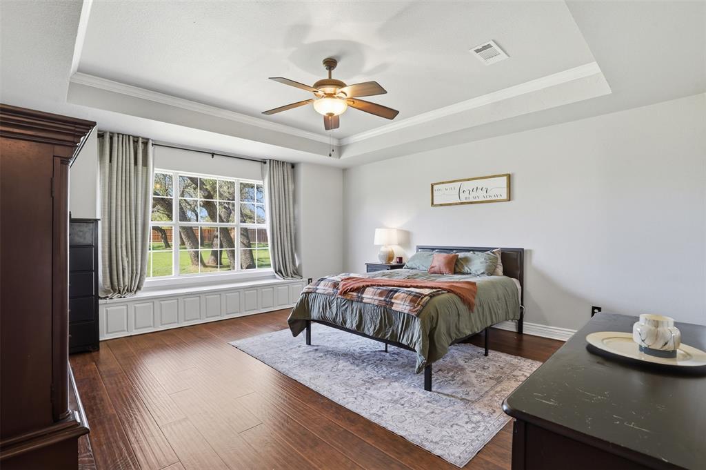 Oak Manor - Residential