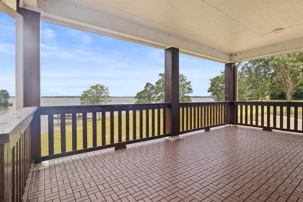 Paradise Village - Residential