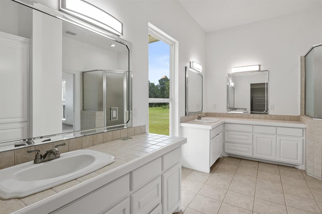 Paradise Village - Residential