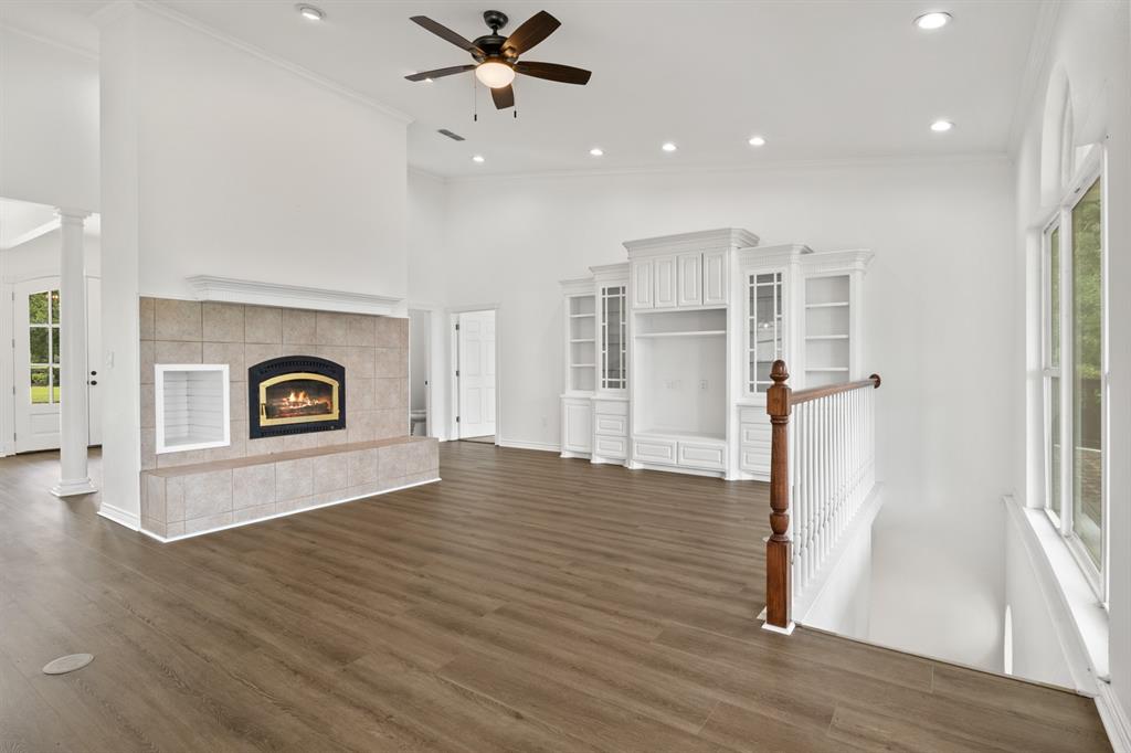 Paradise Village - Residential