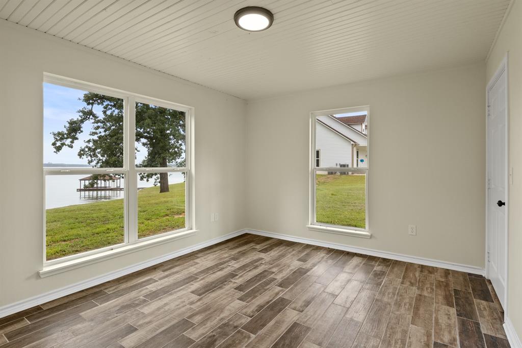 Paradise Village - Residential