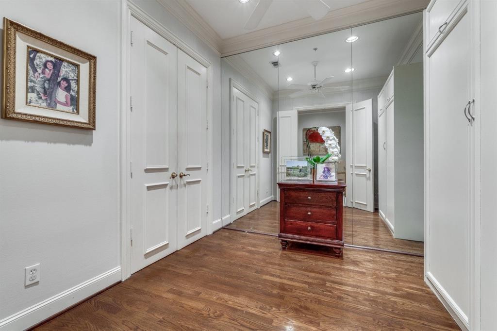 Plaza At Turtle Creek Residence Ph - Residential