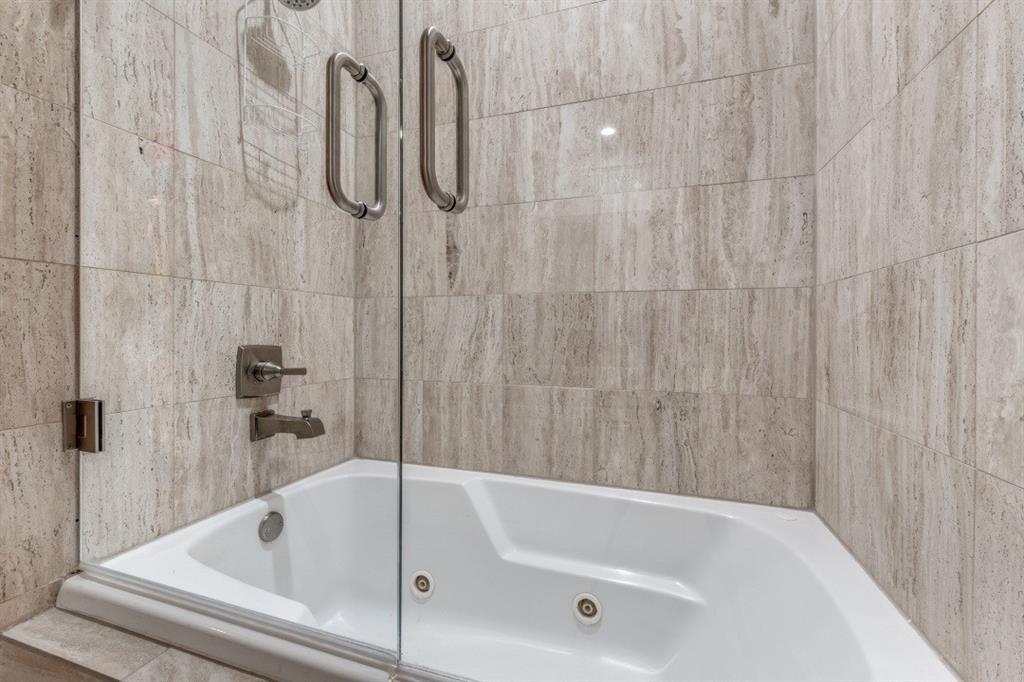 Plaza At Turtle Creek Residence Ph - Residential